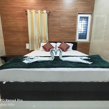 Kamala Sadana Lodge Mādhavaram Buitenkant foto