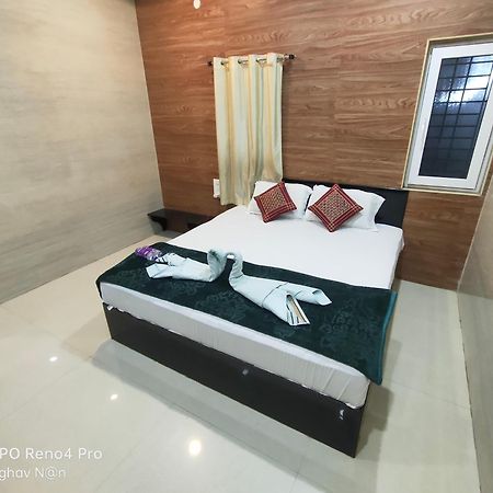Kamala Sadana Lodge Mādhavaram Buitenkant foto
