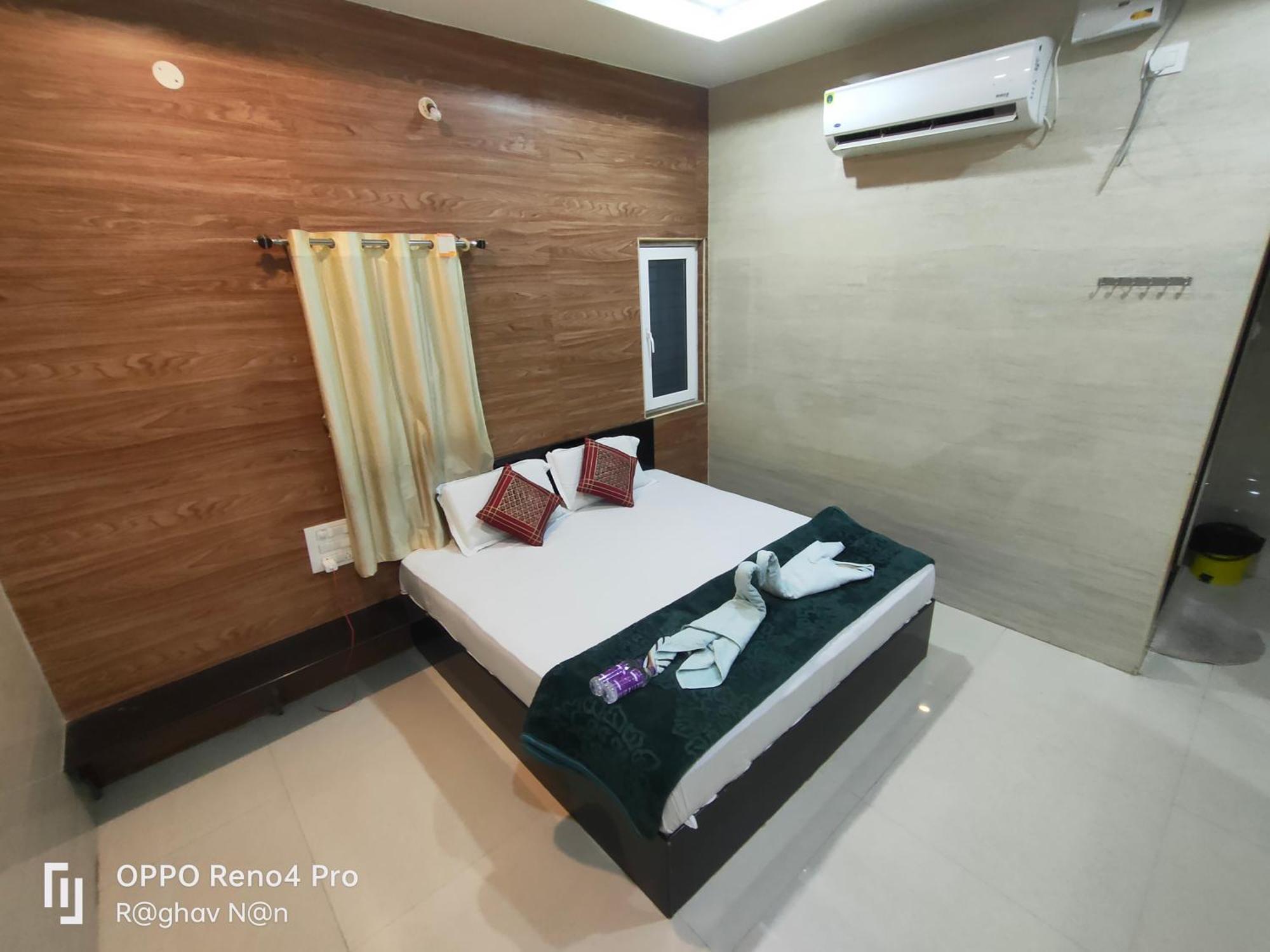 Kamala Sadana Lodge Mādhavaram Buitenkant foto